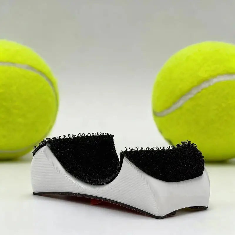 Clip-On Padel Ball Picker – Hands-Free Ball Collector